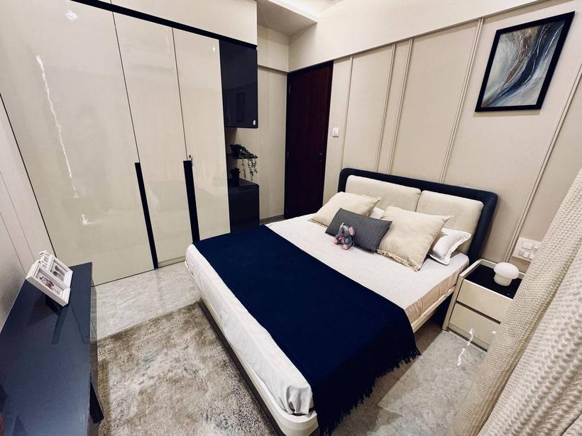 Dresden bedroom, furnished